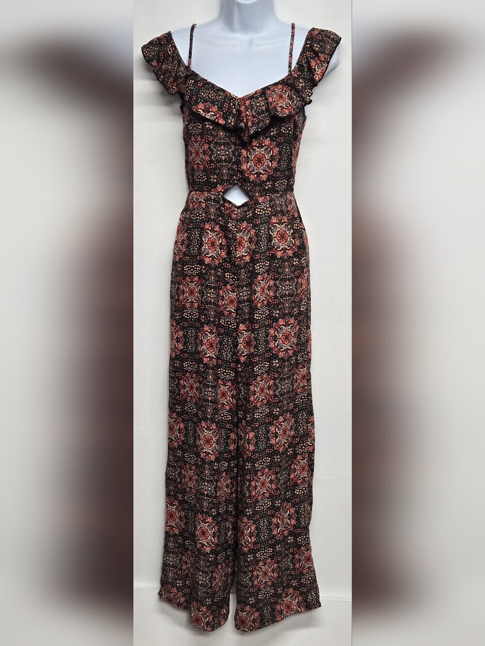 Xhilaration XS Jumpsuit Romper Ruffle Keyhole Flowy Bohemian